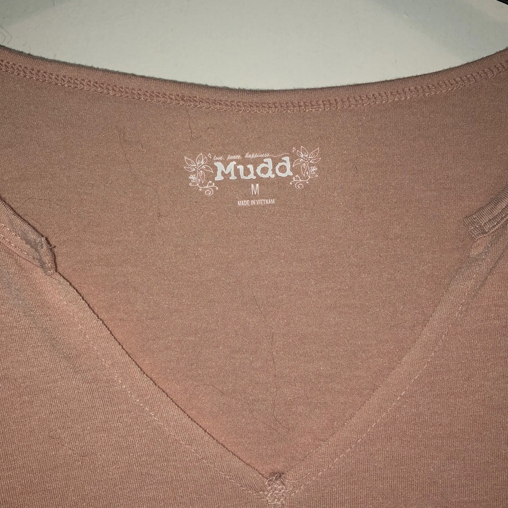 💗 V-neck tee - Picture 2 of 3